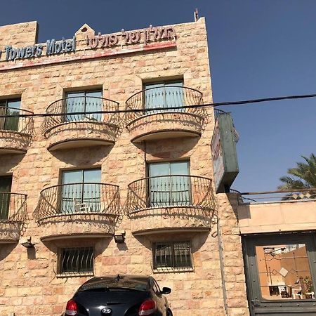 Faulty Towers Hotel Eilat Buitenkant foto