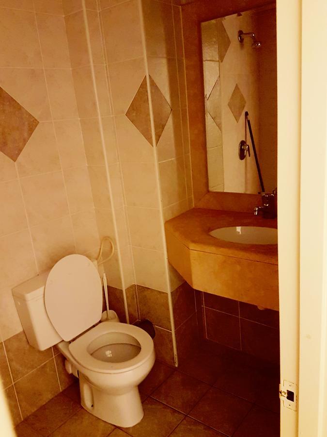 Faulty Towers Hotel Eilat Buitenkant foto